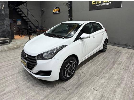HYUNDAI HB20 1.0 COMFORT 12V FLEX 4P MANUAL